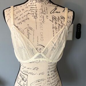 Lily of France 38D Elegant Lace Bralette in Cream